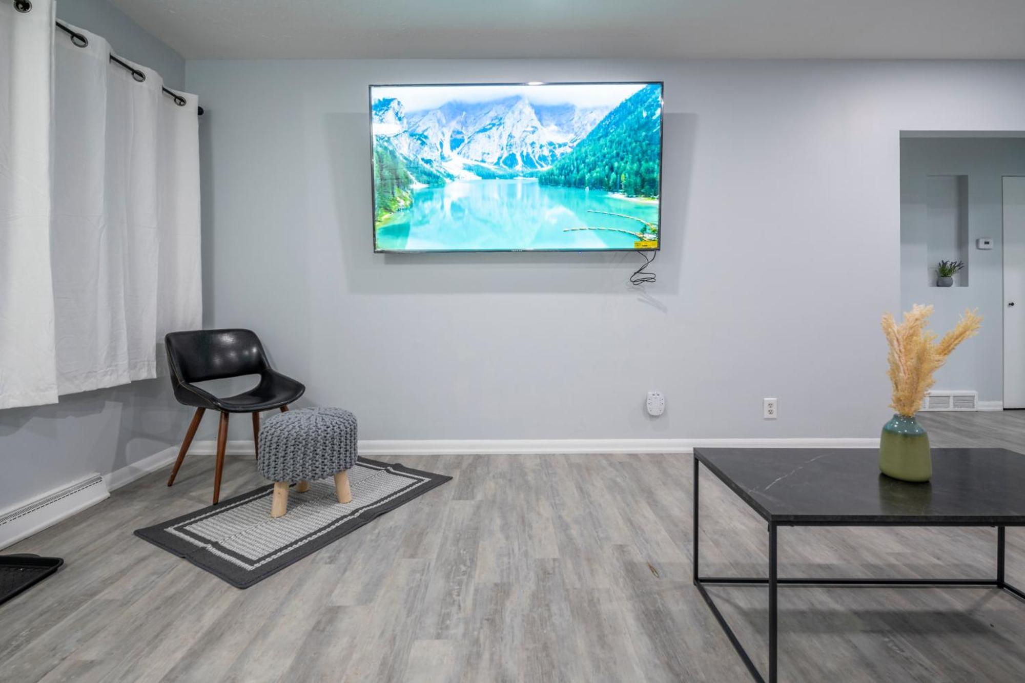 Centre Street Upper 2Bedsuite 4408 YYC Eksteriør billede