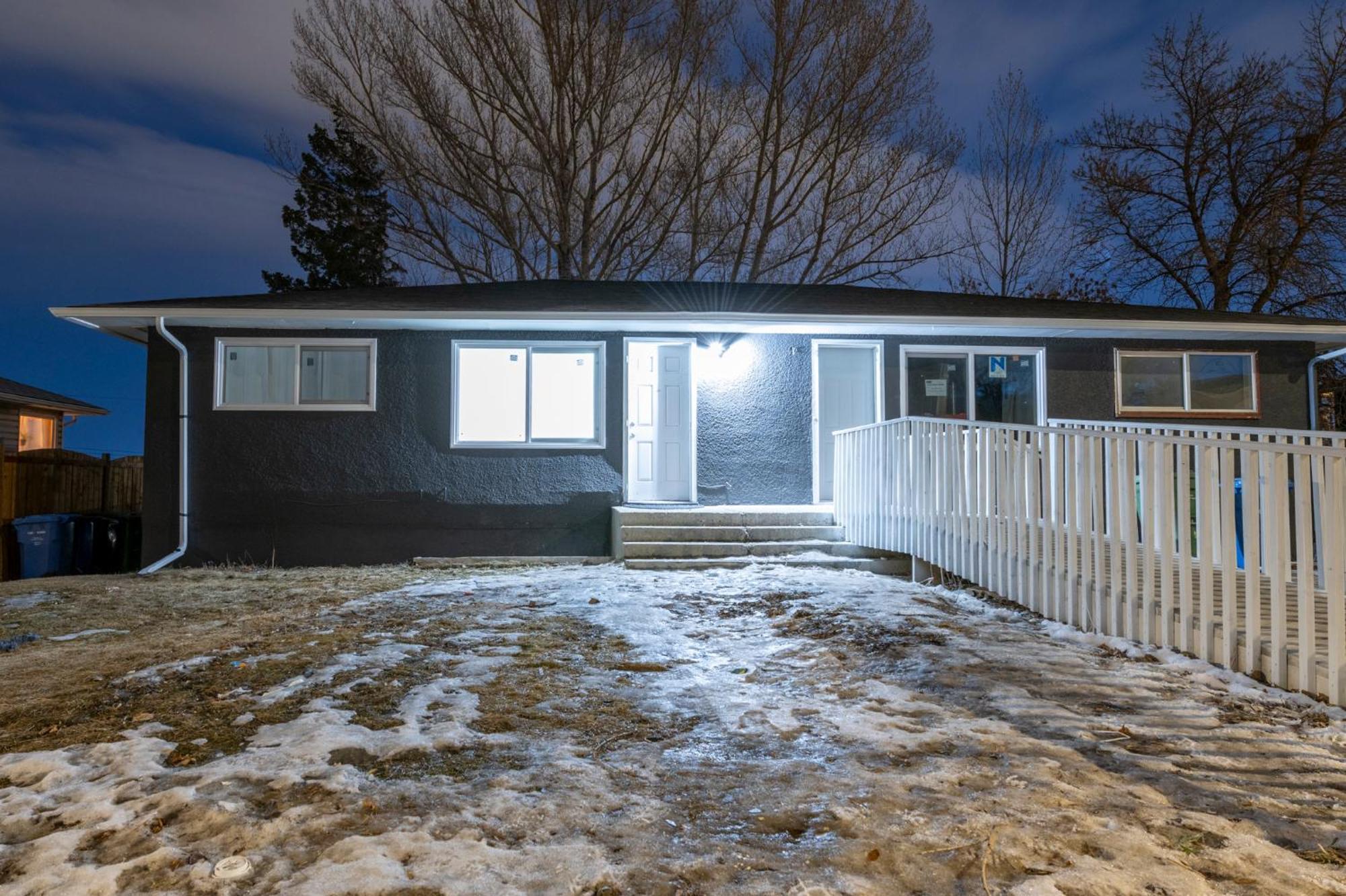Centre Street Upper 2Bedsuite 4408 YYC Eksteriør billede